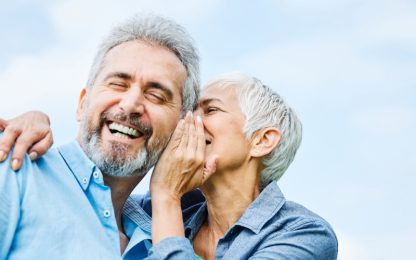 Come prevenire la perdita uditiva legata all’età